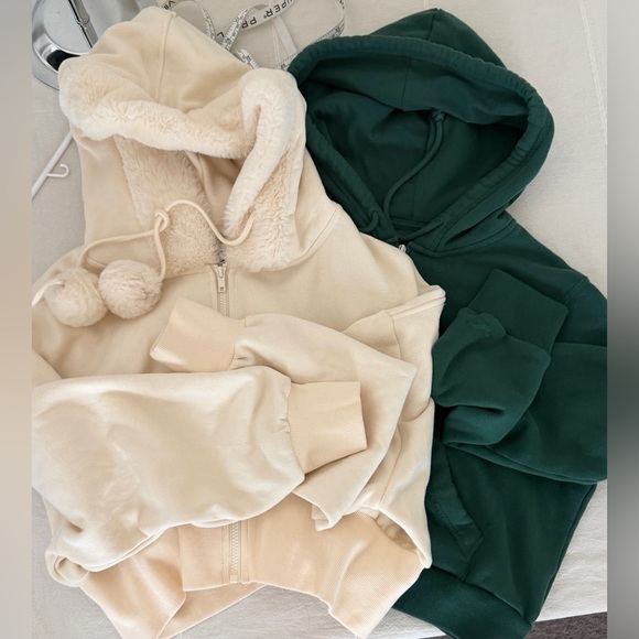 Hollister Tops - Hollister and BDG cropped hoodie bundle size small adults and large junior